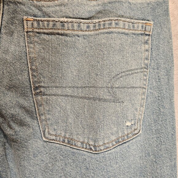 New American Eagle Jeans Womens 8 distressed Flare Leg 2 color hem Stretch Logo - Picture 13 of 16